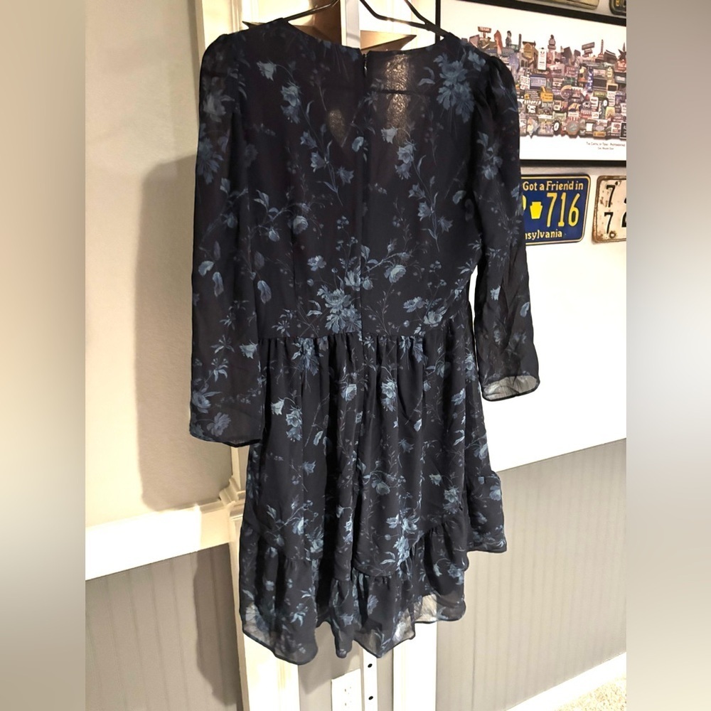 Madewell Size 6 Sheer-Sleeve V-Neck Mini Dress in Tonal Botanical - Picture 5 of 5